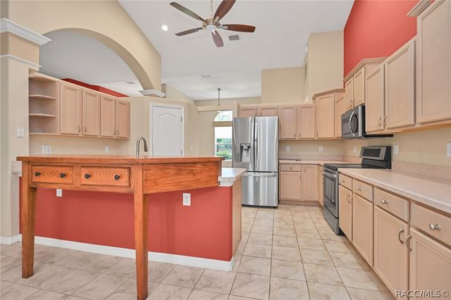 3850 W Brazilnut Road, Beverly Hills, FL 34465