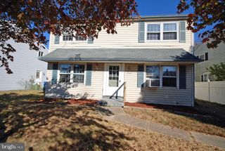 11 WELLINGTON PL, Burlington, NJ 08016
