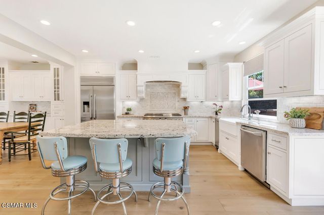 163 Calle Del Prado, Newbury Park, CA 91320