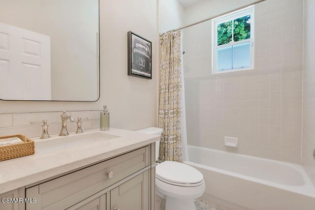 163 Calle Del Prado, Newbury Park, CA 91320