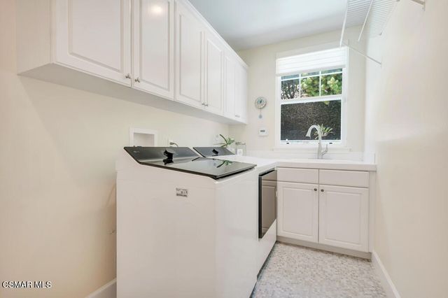 163 Calle Del Prado, Newbury Park, CA 91320