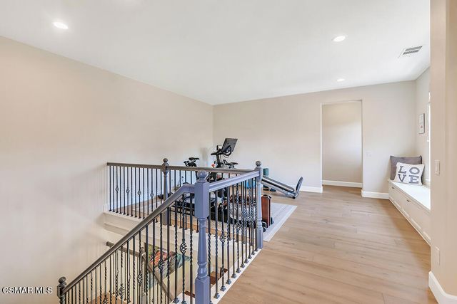 163 Calle Del Prado, Newbury Park, CA 91320