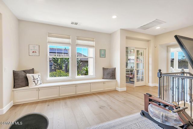 163 Calle Del Prado, Newbury Park, CA 91320