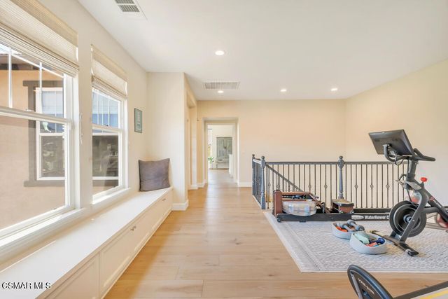 163 Calle Del Prado, Newbury Park, CA 91320