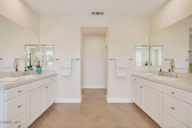 163 Calle Del Prado, Newbury Park, CA 91320