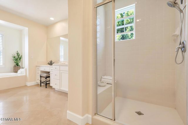 163 Calle Del Prado, Newbury Park, CA 91320