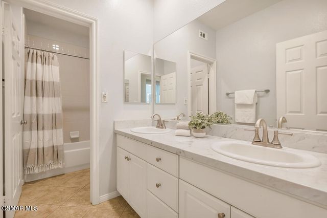 163 Calle Del Prado, Newbury Park, CA 91320