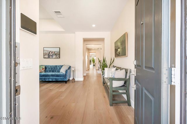 163 Calle Del Prado, Newbury Park, CA 91320
