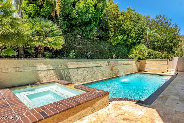 163 Calle Del Prado, Newbury Park, CA 91320