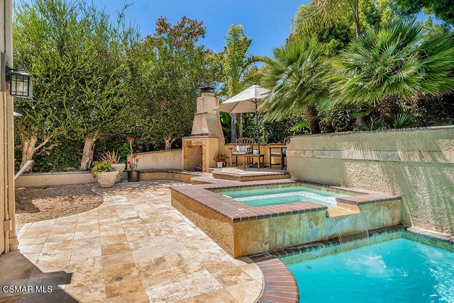 163 Calle Del Prado, Newbury Park, CA 91320