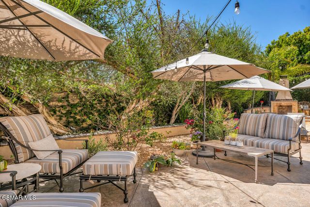 163 Calle Del Prado, Newbury Park, CA 91320