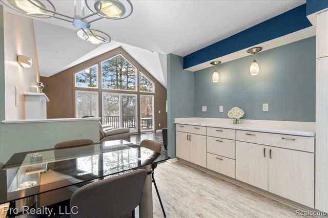 45317 Stonehedge Drive, Plymouth, MI 48170