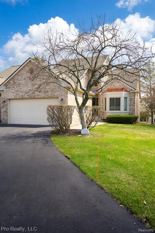 45317 Stonehedge Drive, Plymouth, MI 48170
