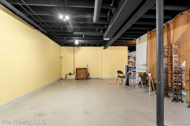 45317 Stonehedge Drive, Plymouth, MI 48170