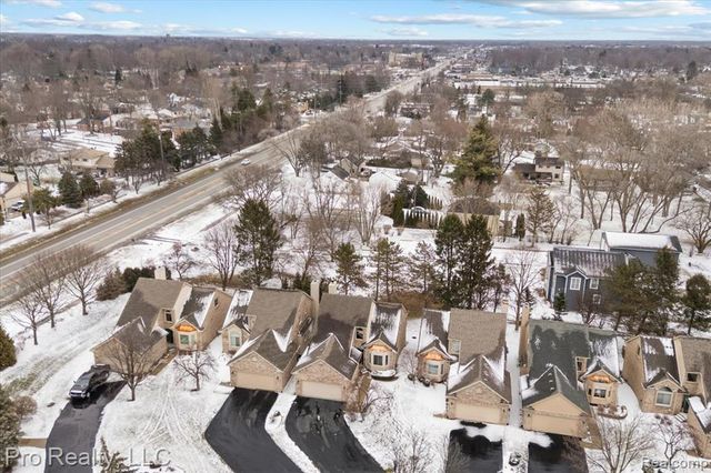 45317 Stonehedge Drive, Plymouth, MI 48170