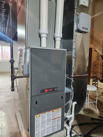 45317 Stonehedge Drive, Plymouth, MI 48170