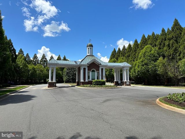 43395 BRIAR CREEK TER, Ashburn, VA 20147