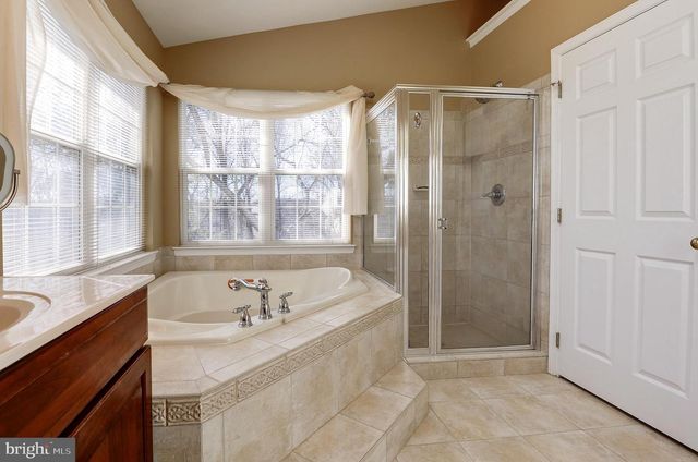 43395 BRIAR CREEK TER, Ashburn, VA 20147