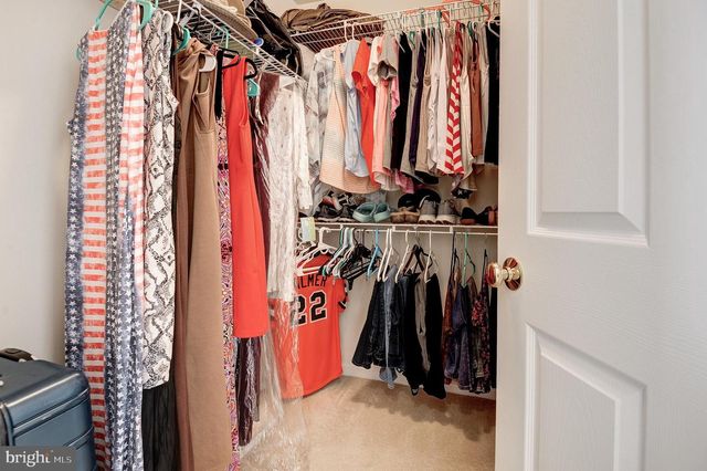 43395 BRIAR CREEK TER, Ashburn, VA 20147