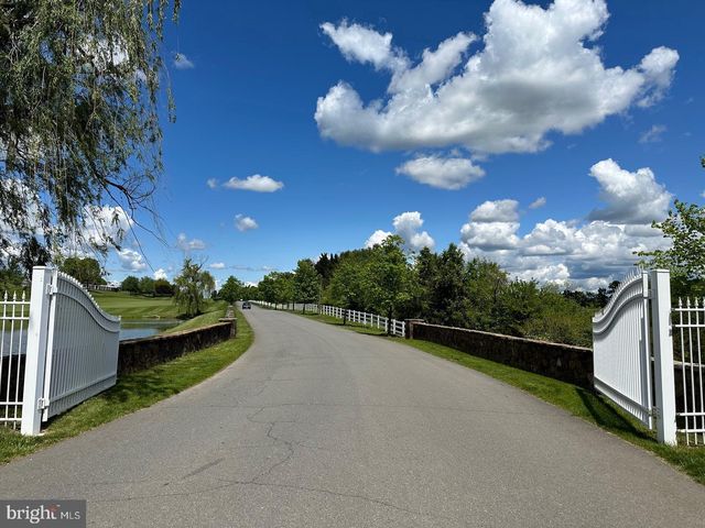 43395 BRIAR CREEK TER, Ashburn, VA 20147