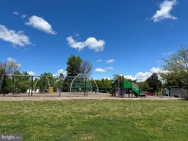 43395 BRIAR CREEK TER, Ashburn, VA 20147