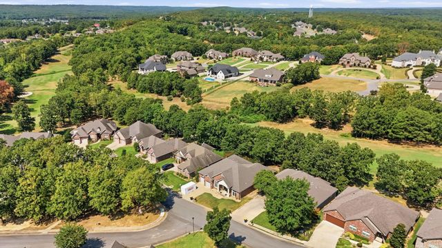 209 Cobblestone Drive, Cabot, AR 72023