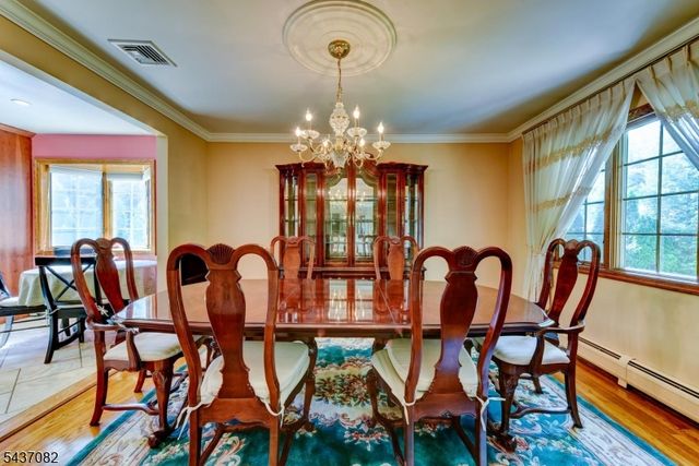 11 Yellow Brick Rd, Wayne Twp., NJ 07470