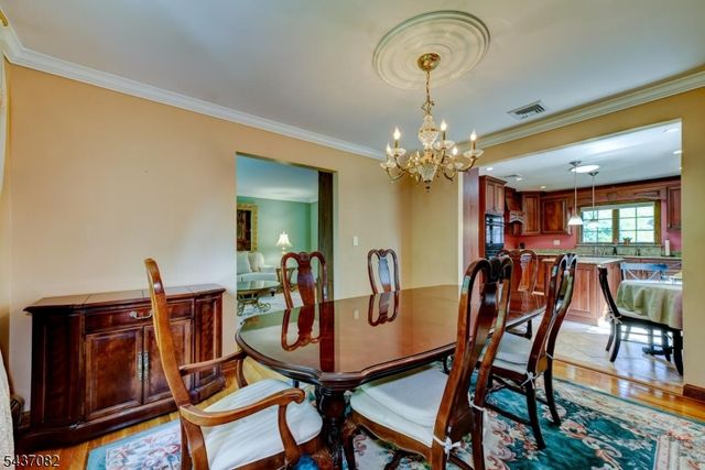 11 Yellow Brick Rd, Wayne Twp., NJ 07470