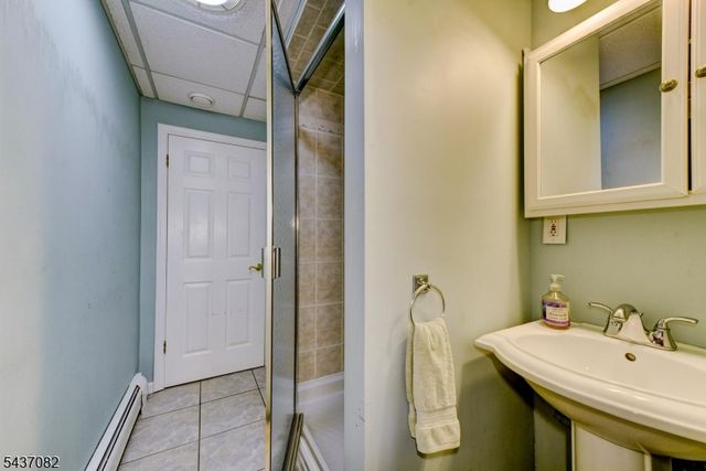 11 Yellow Brick Rd, Wayne Twp., NJ 07470