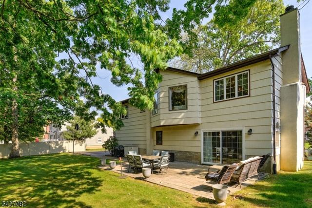 11 Yellow Brick Rd, Wayne Twp., NJ 07470