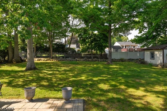 11 Yellow Brick Rd, Wayne Twp., NJ 07470