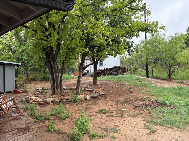 345 salisbury Street, Jacksboro, TX 76458