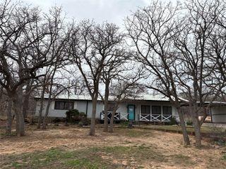 345 salisbury Street, Jacksboro, TX 76458