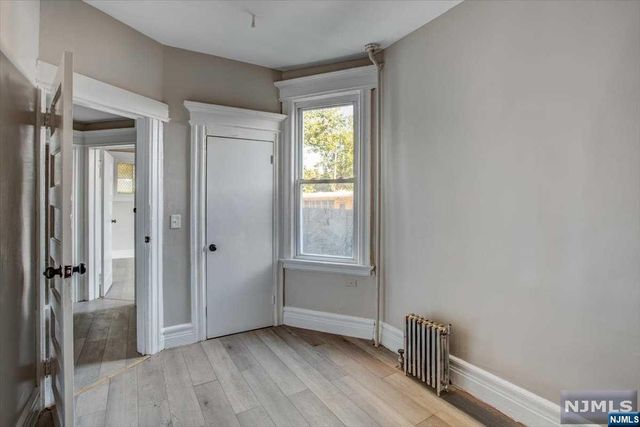 70 S 9th Street, Newark, NJ 07107