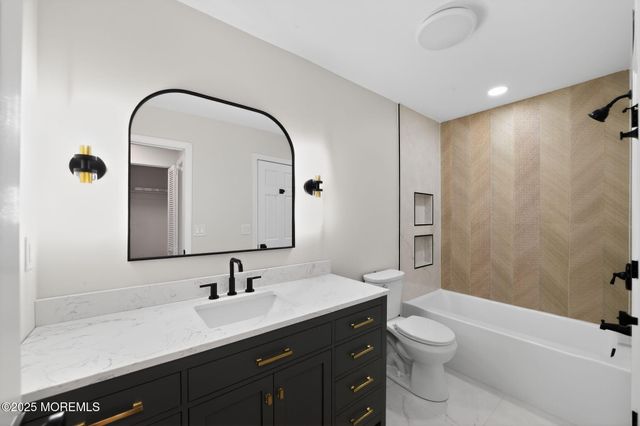 606 Goldthread Court, Jackson, NJ 08527