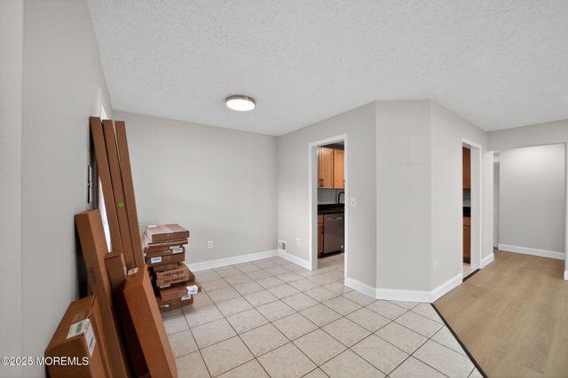 606 Goldthread Court, Jackson, NJ 08527