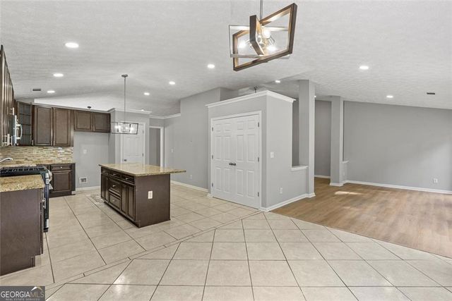 4680 Sterling Oak, Lilburn, GA 30047