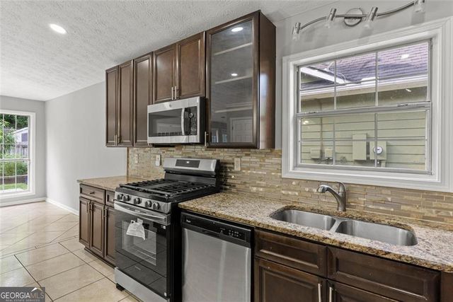4680 Sterling Oak, Lilburn, GA 30047