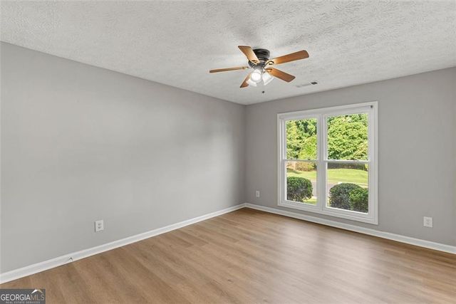 4680 Sterling Oak, Lilburn, GA 30047