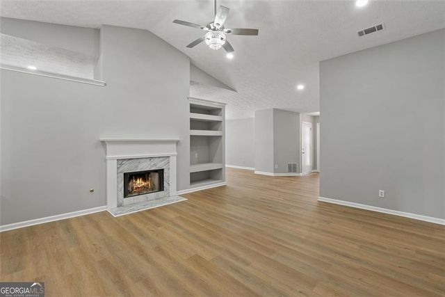 4680 Sterling Oak, Lilburn, GA 30047