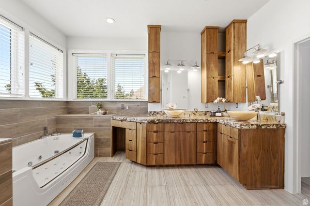 941 N SANDHURST DR, Salt Lake City, UT 84103