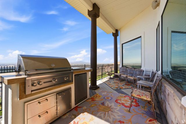 941 N SANDHURST DR, Salt Lake City, UT 84103