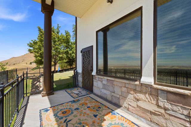 941 N SANDHURST DR, Salt Lake City, UT 84103