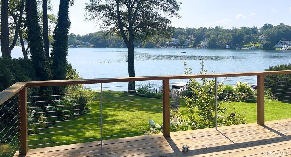 456 N Lake Boulevard, Mahopac, NY 10541