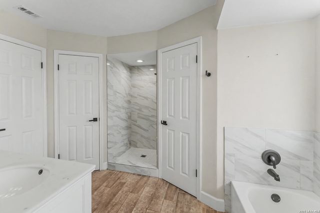 5934 Spring Valley, San Antonio, TX 78247