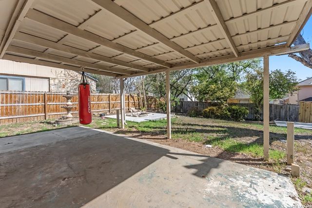 5934 Spring Valley, San Antonio, TX 78247