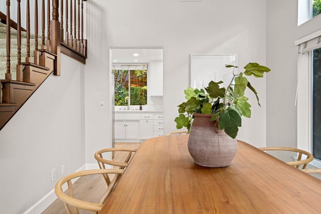 3370 Emerson Dr, Roseville, CA 95661