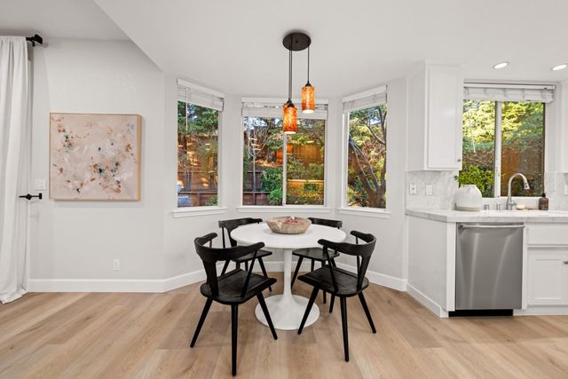 3370 Emerson Dr, Roseville, CA 95661