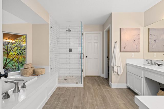 3370 Emerson Dr, Roseville, CA 95661