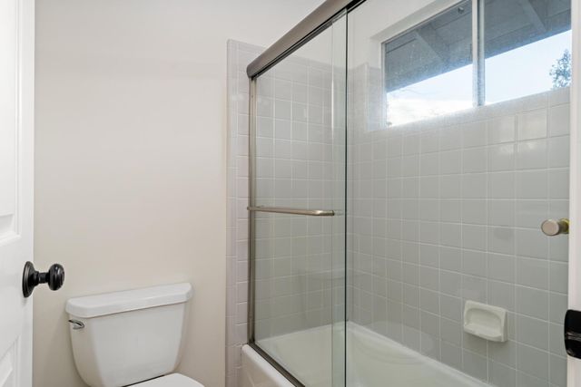 3370 Emerson Dr, Roseville, CA 95661